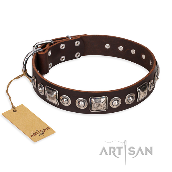 Full grain genuine leather dog collar made of reliable material with rust-proof buckle